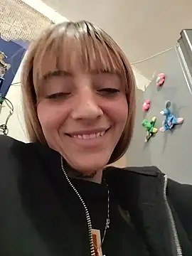 Dani pegin online show from 12/17/25, 01:11