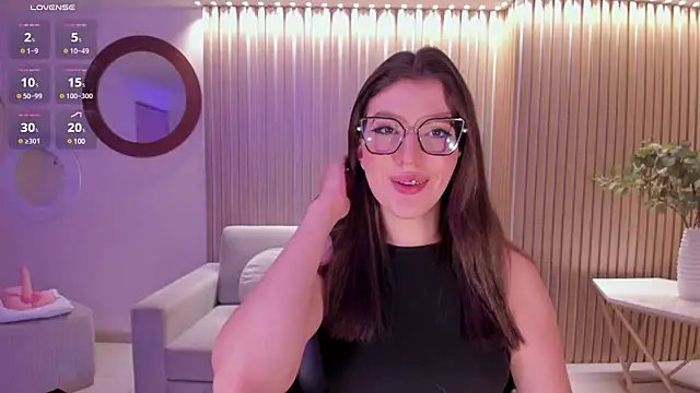 AmberFarrell online show from 02/03/25, 08:24