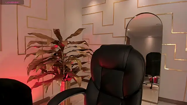 AmberFarrell online show from 10/31/25, 08:54