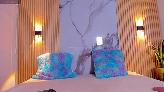 valentina lux online show from 09/17/25, 03:08