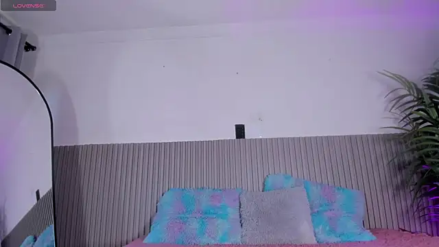 valentina lux online show from 05/05/26, 07:11