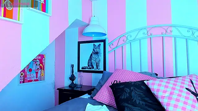 Liah Grey8 online show from 12/17/24, 09:16