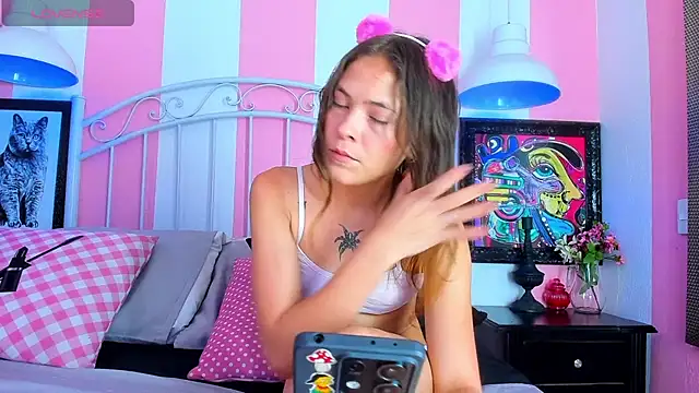 Liah Grey8 online show from 12/27/24, 12:29