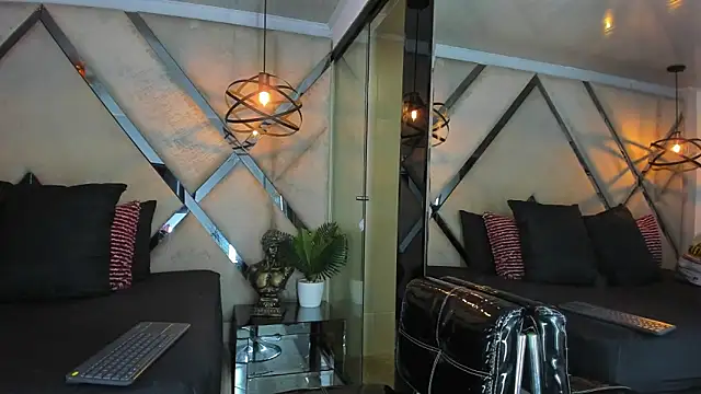 Snapshot of Liah_Grey8 chatting on 02/22/26, 09:35 Liah Grey8 online show from 02/22/26, 09:35