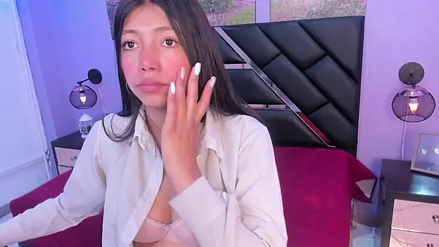 Snapshot of KimberlyVillaLobos chatting on 03/21/25, 11:55 KimberlyVillaLobos online show from 03/21/25, 11:55