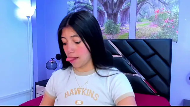 Snapshot of KimberlyVillaLobos chatting on 09/18/25, 11:34 KimberlyVillaLobos online show from 09/18/25, 11:34