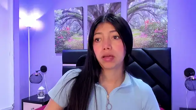 Snapshot of KimberlyVillaLobos chatting on 12/03/25, 11:30 KimberlyVillaLobos online show from 12/03/25, 11:30