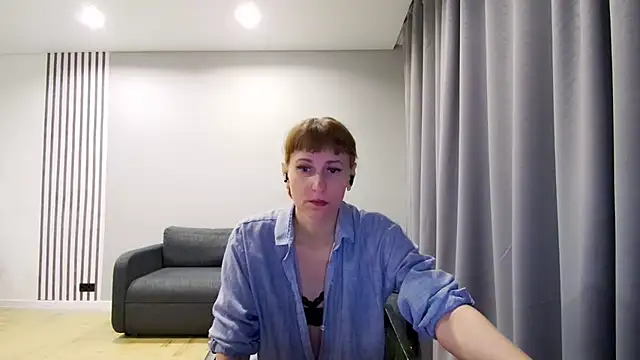 Daniella Lorente online show from 12/24/24, 01:49