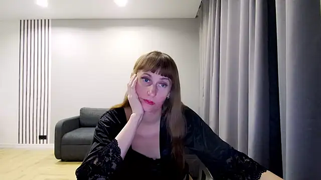 Daniella Lorente online show from 01/10/25, 05:05