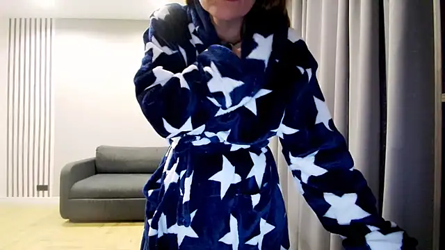 Daniella Lorente online show from 02/17/25, 05:14