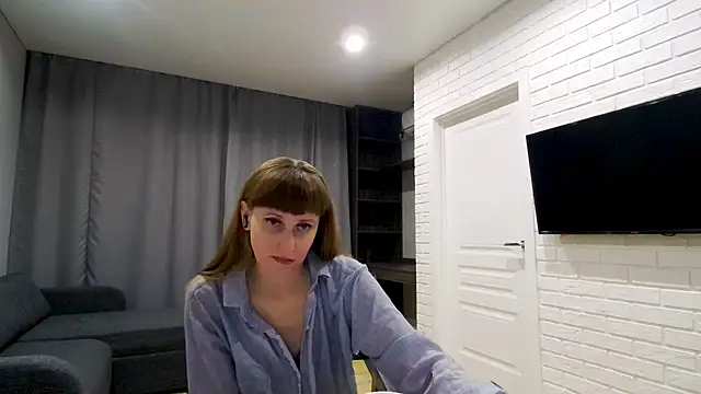 Daniella Lorente online show from 05/24/26, 10:37