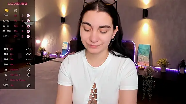 hannacheekss  online show from 02/04/25, 02:07