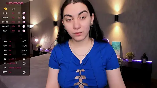 hannacheekss  online show from 03/04/25, 02:17