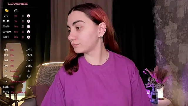 hannacheekss  online show from 10/15/25, 02:11