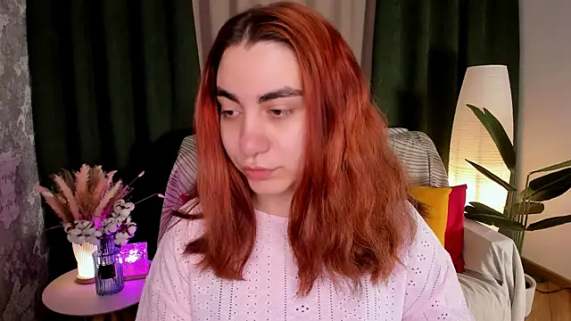 hannacheekss  online show from 06/11/26, 02:53