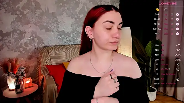 hannacheekss  online show from 06/22/26, 02:02