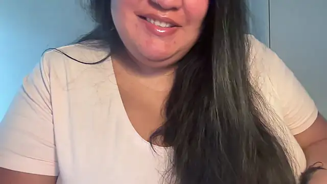 Snapshot of MashaCL chatting on 02/12/25, 10:03 MashaCL online show from 02/12/25, 10:03