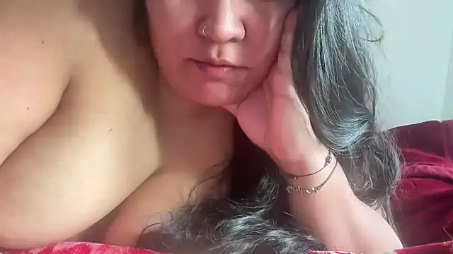 Snapshot of MashaCL chatting on 02/23/25, 08:49 MashaCL online show from 02/23/25, 08:49