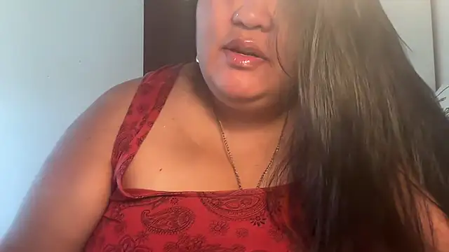 Snapshot of MashaCL chatting on 03/19/25, 09:28 MashaCL online show from 03/19/25, 09:28