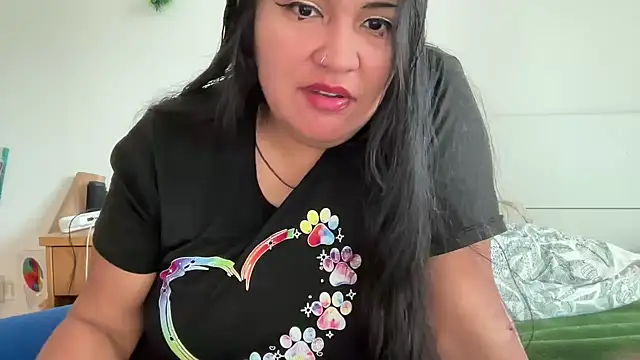 Snapshot of MashaCL chatting on 02/09/26, 10:08 MashaCL online show from 02/09/26, 10:08