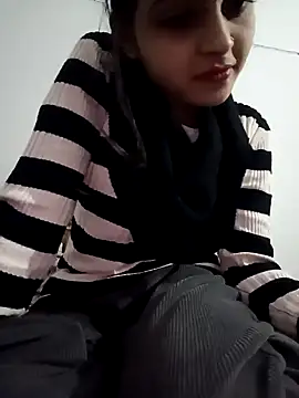 Snapshot of pikubaby chatting on 01/13/25, 07:10 pikubaby online show from 01/13/25, 07:10