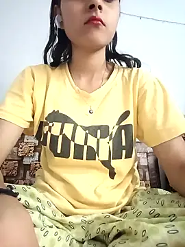 Snapshot of pikubaby chatting on 03/21/25, 06:51 pikubaby online show from 03/21/25, 06:51