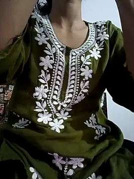 Snapshot of pikubaby chatting on 09/08/25, 07:57 pikubaby online show from 09/08/25, 07:57