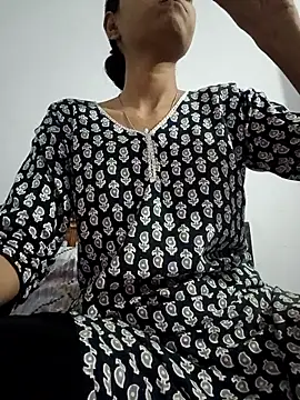 Snapshot of pikubaby chatting on 10/17/25, 07:05 pikubaby online show from 10/17/25, 07:05