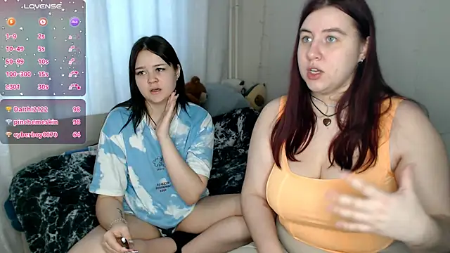 Snapshot of BettyandRich_ chatting on 01/30/25, 10:40 BettyandRich online show from 01/30/25, 10:40