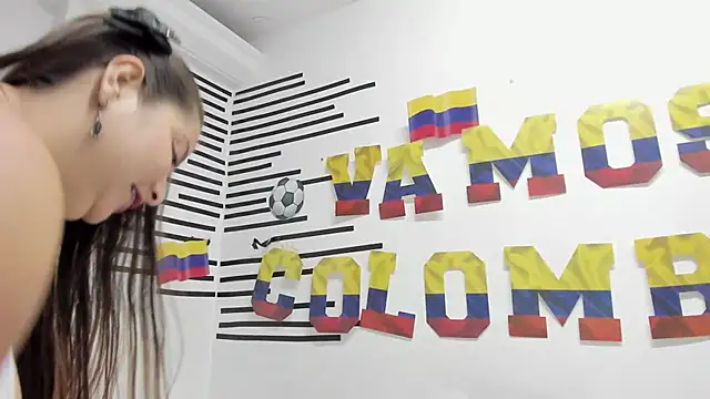 Emawalker  online show from 06/21/26, 01:03