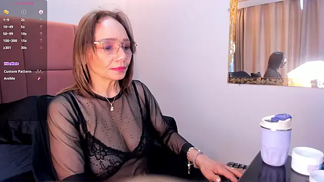 Snapshot of JennieRosse chatting on 05/11/26, 12:44 JennieRosse online show from 05/11/26, 12:44