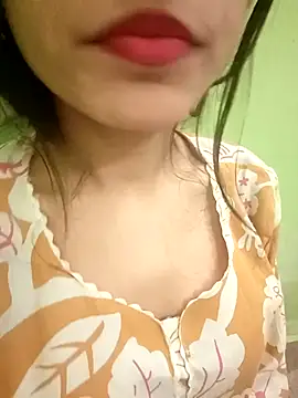 Snapshot of EACH_555 chatting on 11/21/25, 05:00 EACH 555 online show from 11/21/25, 05:00