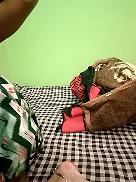 Snapshot of EACH_555 chatting on 11/22/25, 07:07 EACH 555 online show from 11/22/25, 07:07