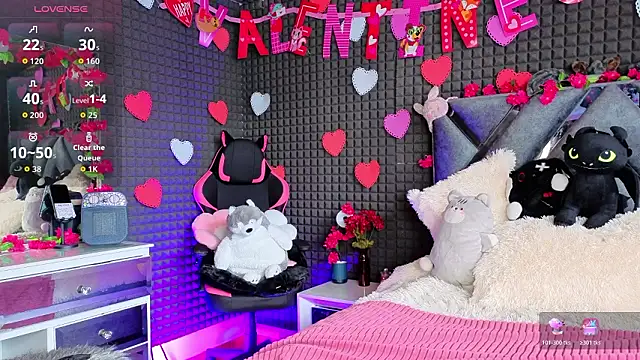 Snapshot of SolBeaumont1 chatting on 02/18/26, 08:05 SolBeaumont1 online show from 02/18/26, 08:05