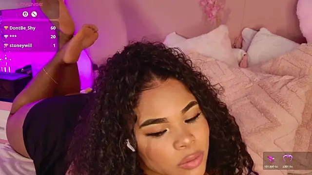 NahiaraReina online show from 04/29/26, 05:30