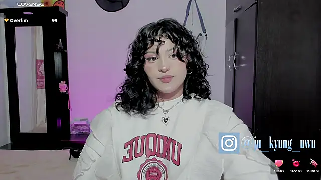 Snapshot of Ju_Kyung chatting on 01/23/25, 09:18 Ju Kyung online show from 01/23/25, 09:18