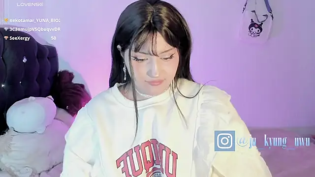 Snapshot of Ju_Kyung chatting on 02/10/25, 11:04 Ju Kyung online show from 02/10/25, 11:04