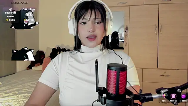 Snapshot of Ju_Kyung chatting on 10/11/25, 11:47 Ju Kyung online show from 10/11/25, 11:47