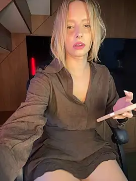 Bellahcha online show from 05/15/26, 12:56