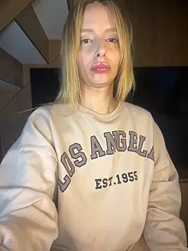 Bellahcha online show from 05/23/26, 04:29