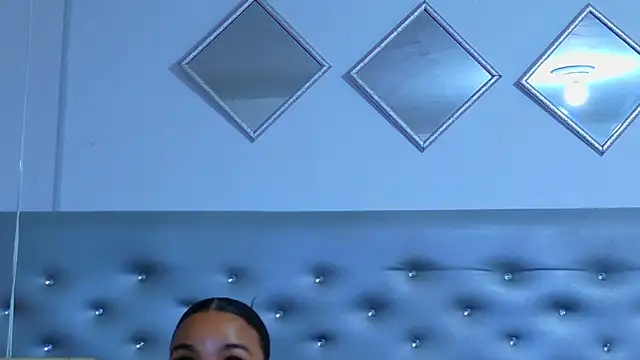 EileenBenzon online show from 06/19/26, 04:50