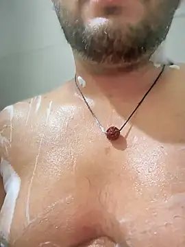 Snapshot of ved240 chatting on 03/03/25, 01:31 ved240 online show from 03/03/25, 01:31