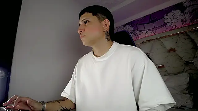 Snapshot of Brayan_lopezz chatting on 05/01/26, 03:33 Brayan lopezz online show from 05/01/26, 03:33