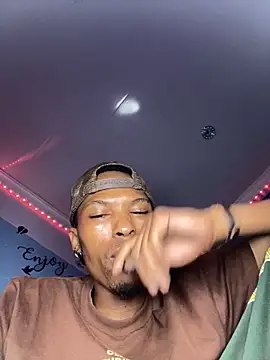 Snapshot of BlueIceCube chatting on 01/07/25, 04:37 BlueIceCube online show from 01/07/25, 04:37