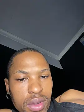 Snapshot of BlueIceCube chatting on 03/19/25, 11:14 BlueIceCube online show from 03/19/25, 11:14