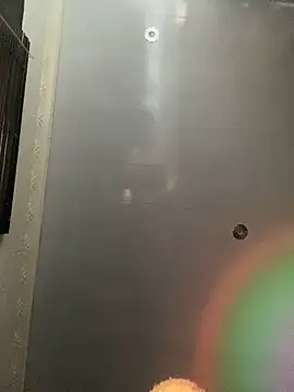 Snapshot of BlueIceCube chatting on 10/16/25, 04:46 BlueIceCube online show from 10/16/25, 04:46