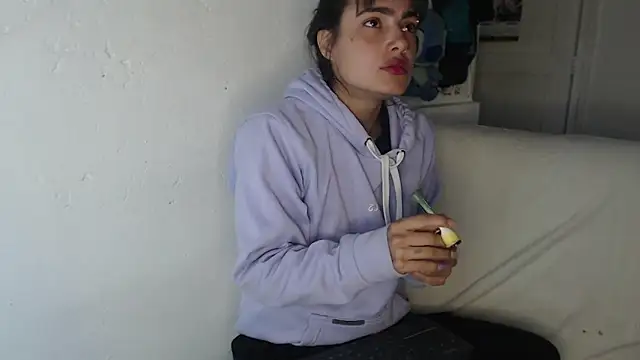 skinny sweet2411 online show from 10/02/25, 10:55