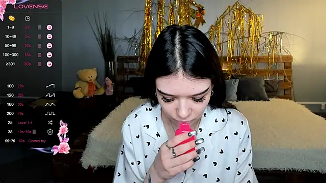 SweetyDeviliya online show from 02/16/25, 09:59