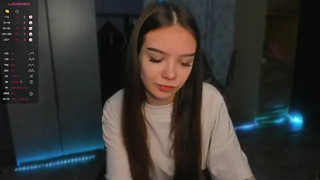 SweetyDeviliya online show from 12/04/25, 02:21