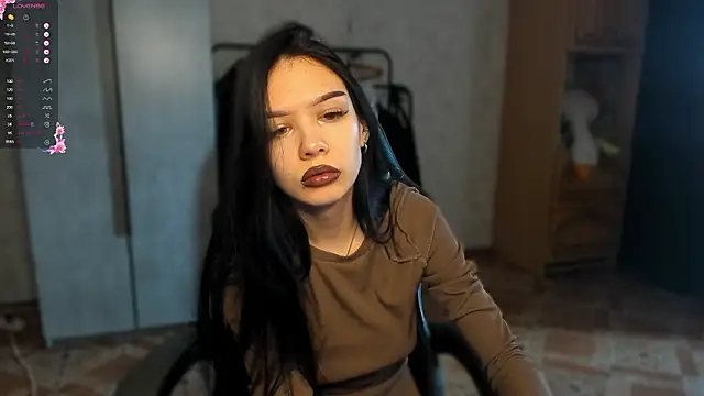 Snapshot of SweetyDeviliya chatting on 03/16/26, 05:55 SweetyDeviliya online show from 03/16/26, 05:55